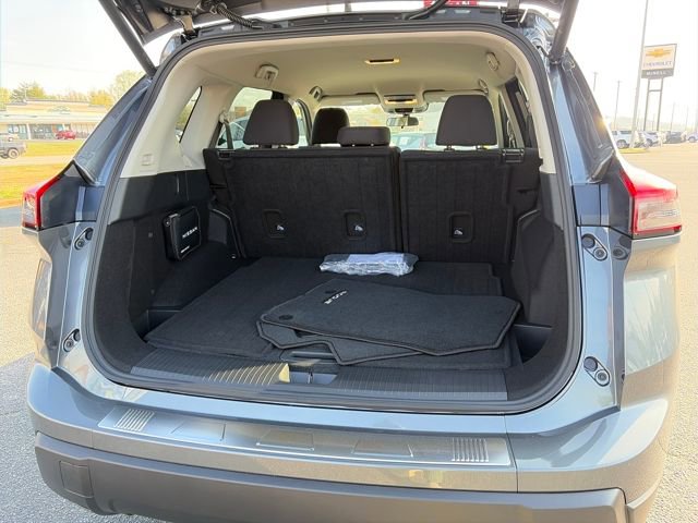 New 2026 Nissan Rogue SV AWD/4WD image 30