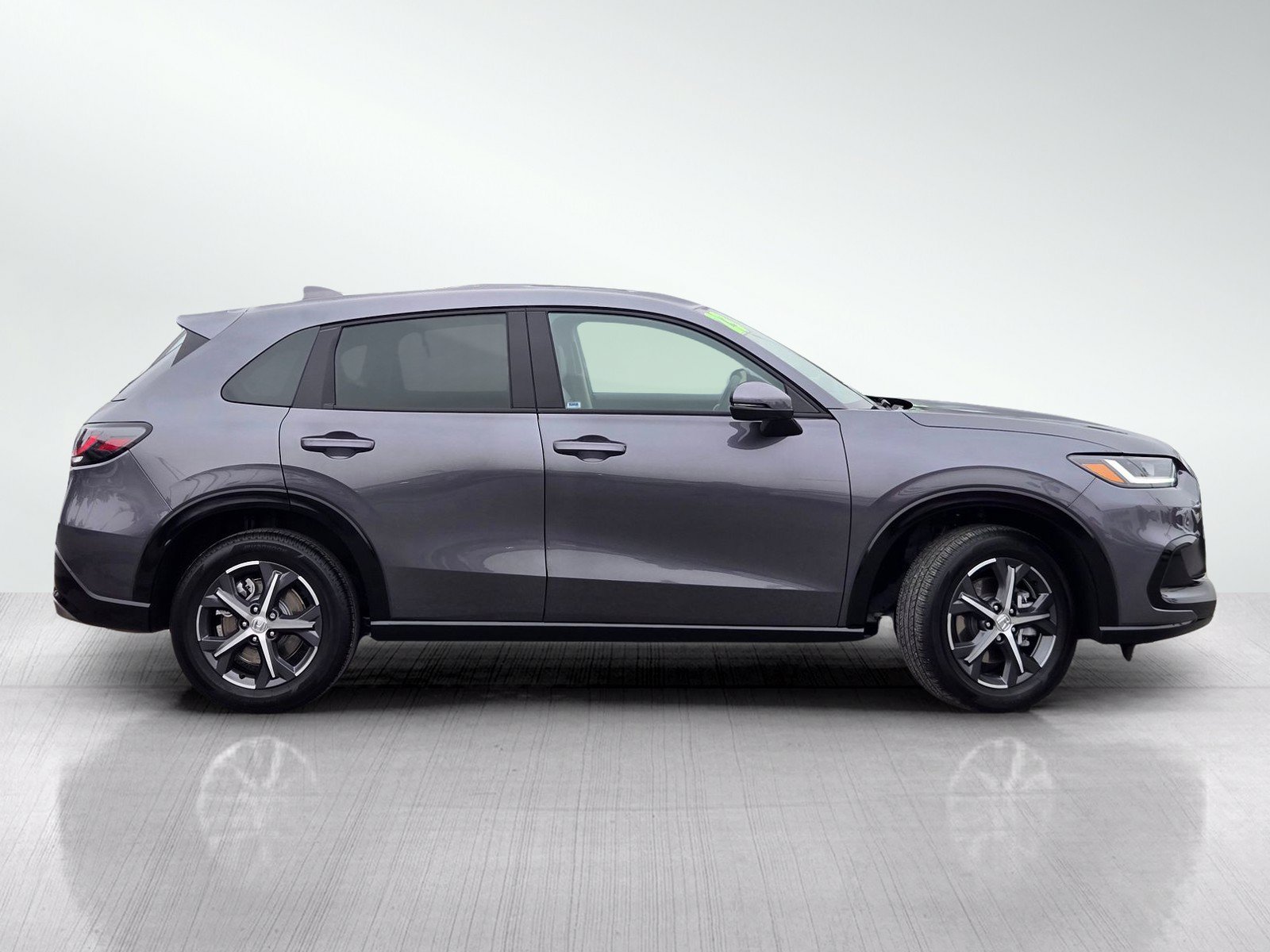 Used 2023 Honda HR-V EX-L image 3