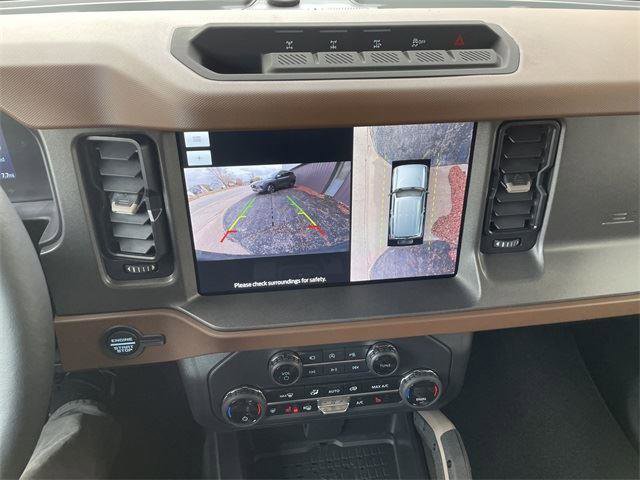 Used 2024 Ford Bronco Outer Banks w/ Sasquatch Package image 11