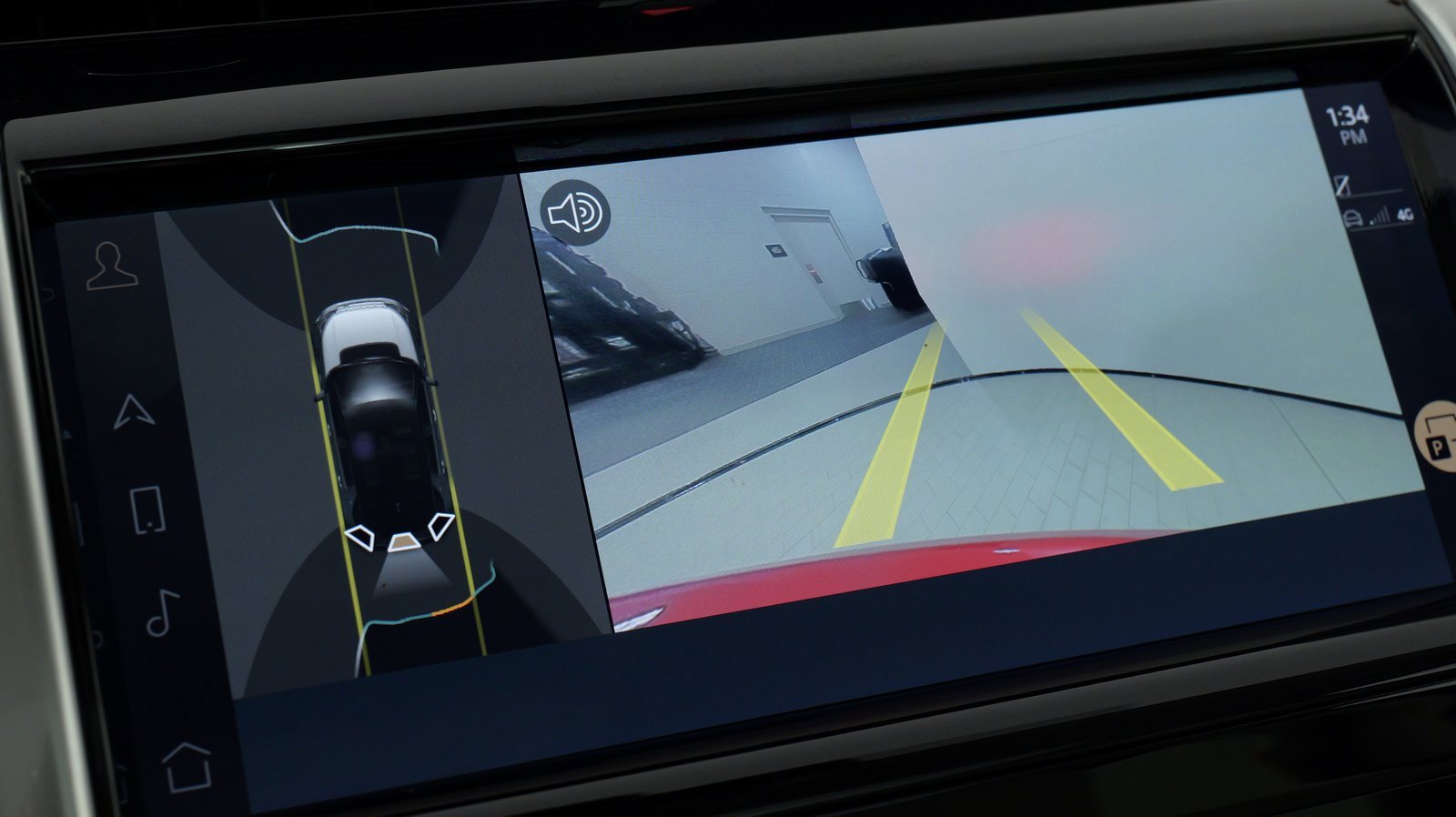 Used 2023 Land Rover Discovery Sport S image 59