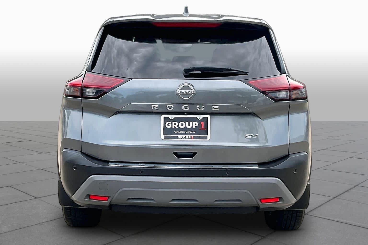 Used 2022 Nissan Rogue SV FWD image 5