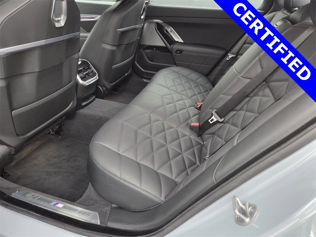 Used 2023 BMW 740i image 26