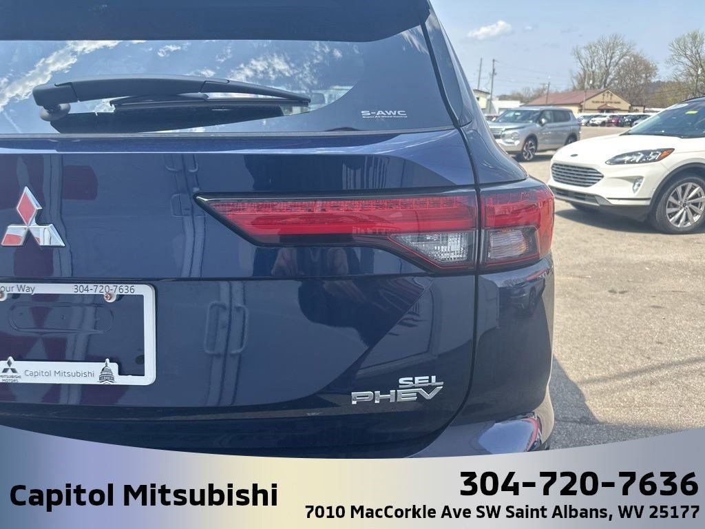 New 2025 Mitsubishi Outlander SEL image 12