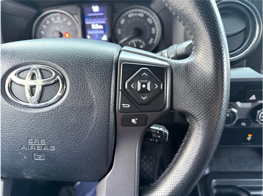 Used 2016 Toyota Tacoma TRD Sport w/ Towing Package AWD/4WD image 27