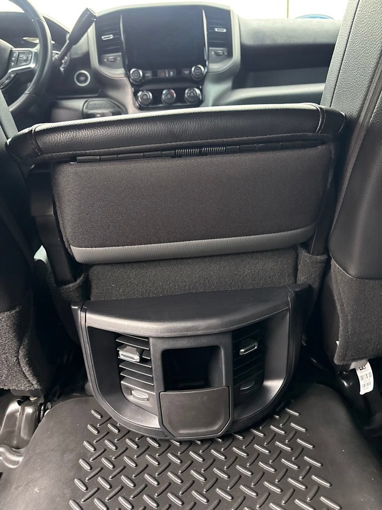 Used 2025 RAM 3500 Tradesman w/ Chrome Appearance Group AWD/4WD image 21