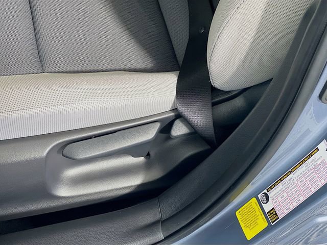 Used 2025 Toyota Corolla LE image 12