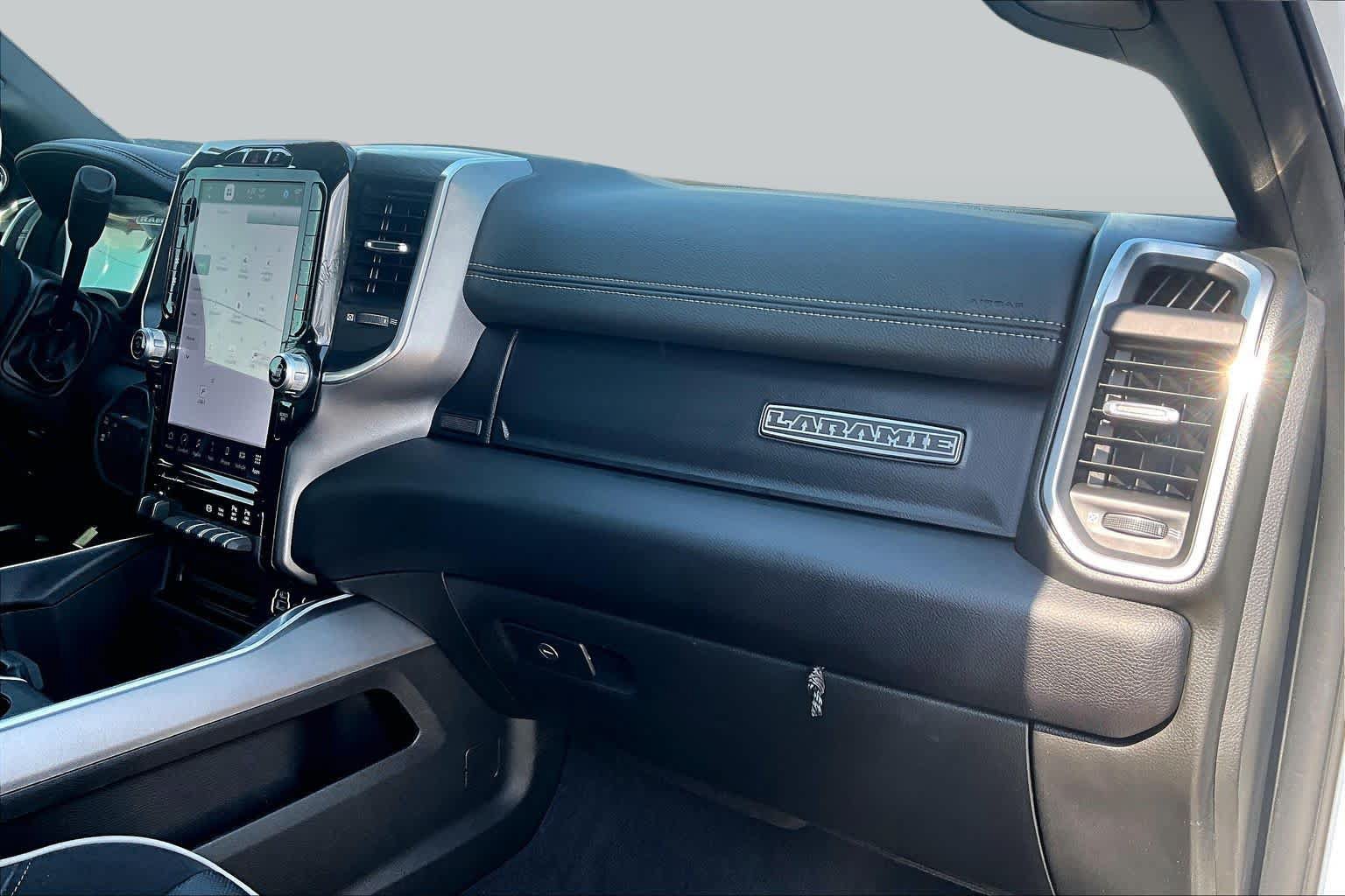 Used 2024 RAM 2500 Laramie w/ Night Edition AWD/4WD image 19