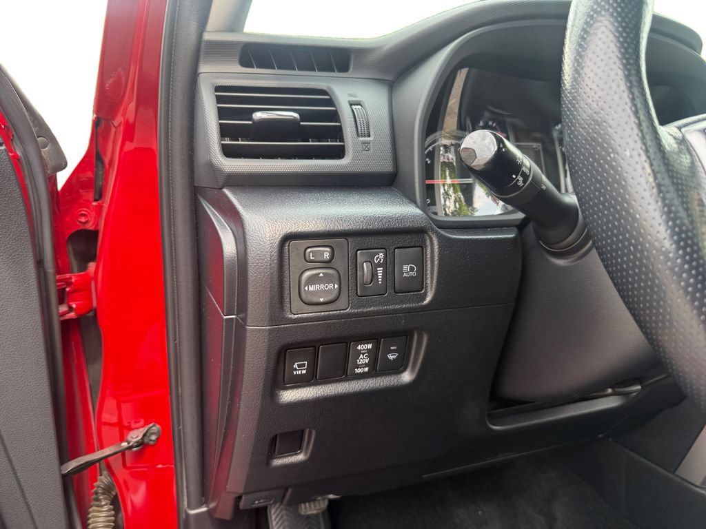 Used 2023 Toyota 4Runner Limited AWD/4WD image 13
