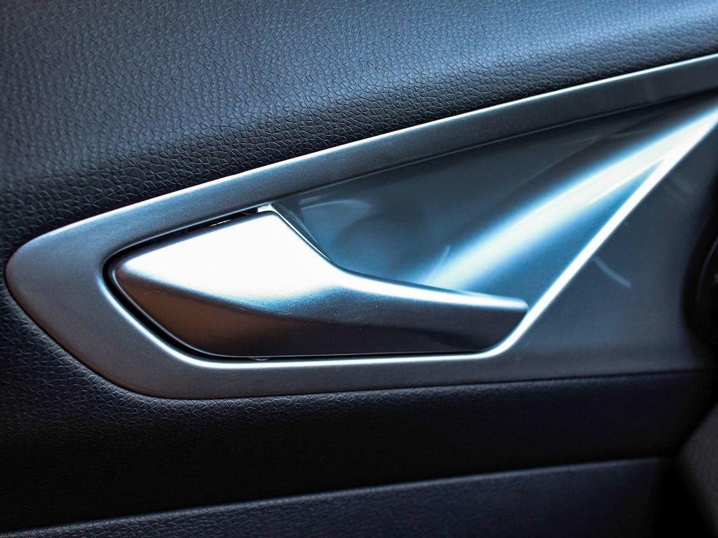 Used 2023 Volkswagen ID.4 Pro S image 9