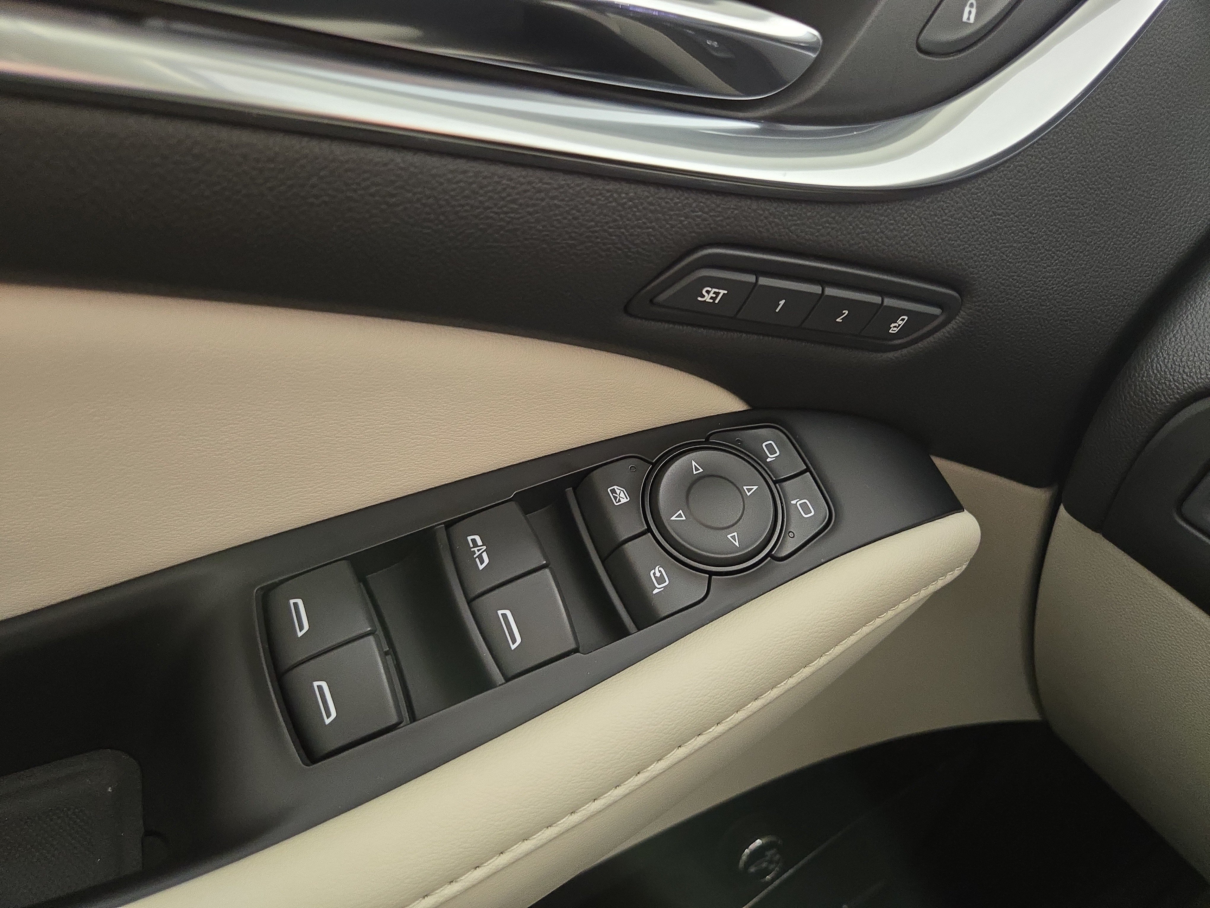 Certified 2023 Buick Enclave Avenir w/ Avenir Technology Package AWD/4WD image 34