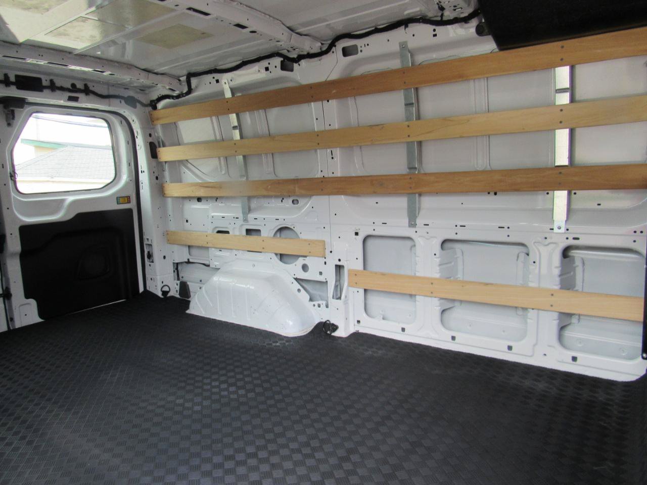 Used 2025 Ford Transit 250 Low Roof w/ Exterior Upgrade Package RWD image 30