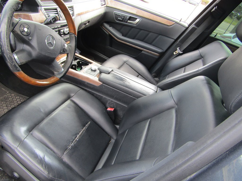 Used 2012 Mercedes-Benz E 350 4MATIC Sedan image 7