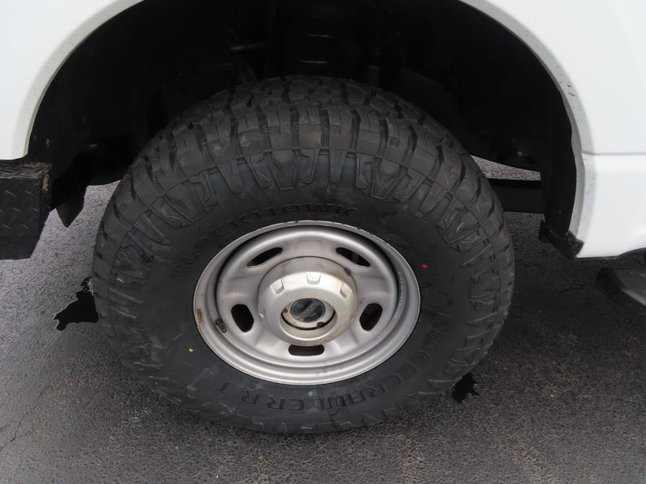 Used 2024 Ford F350 XL AWD/4WD image 10