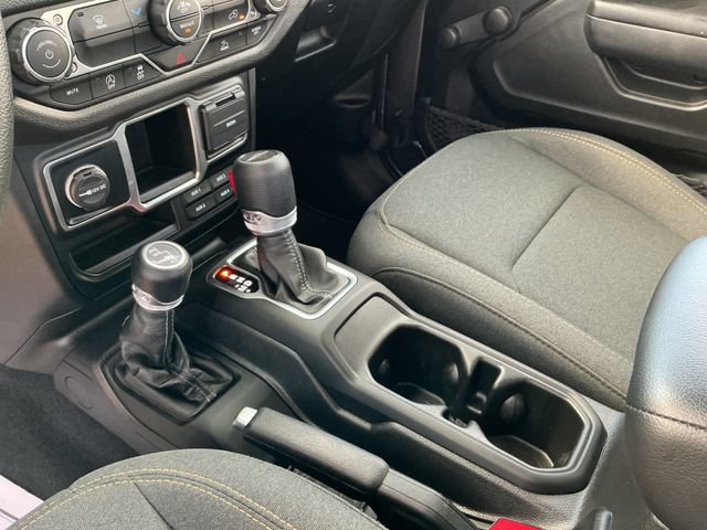 Used 2024 Jeep Gladiator Sport AWD/4WD image 22