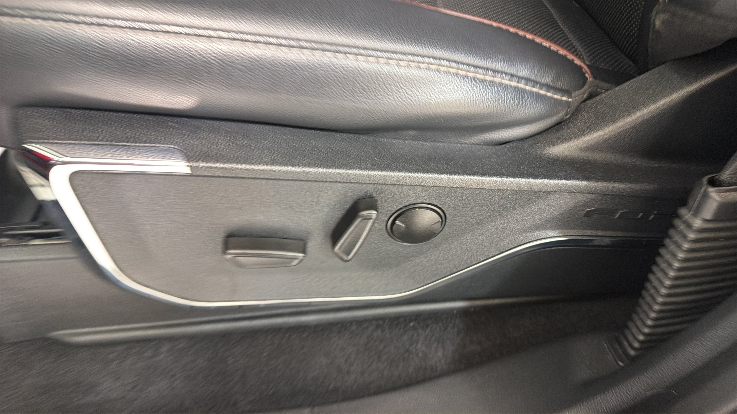 Used 2023 Ford F150 4x4 SuperCrew image 10