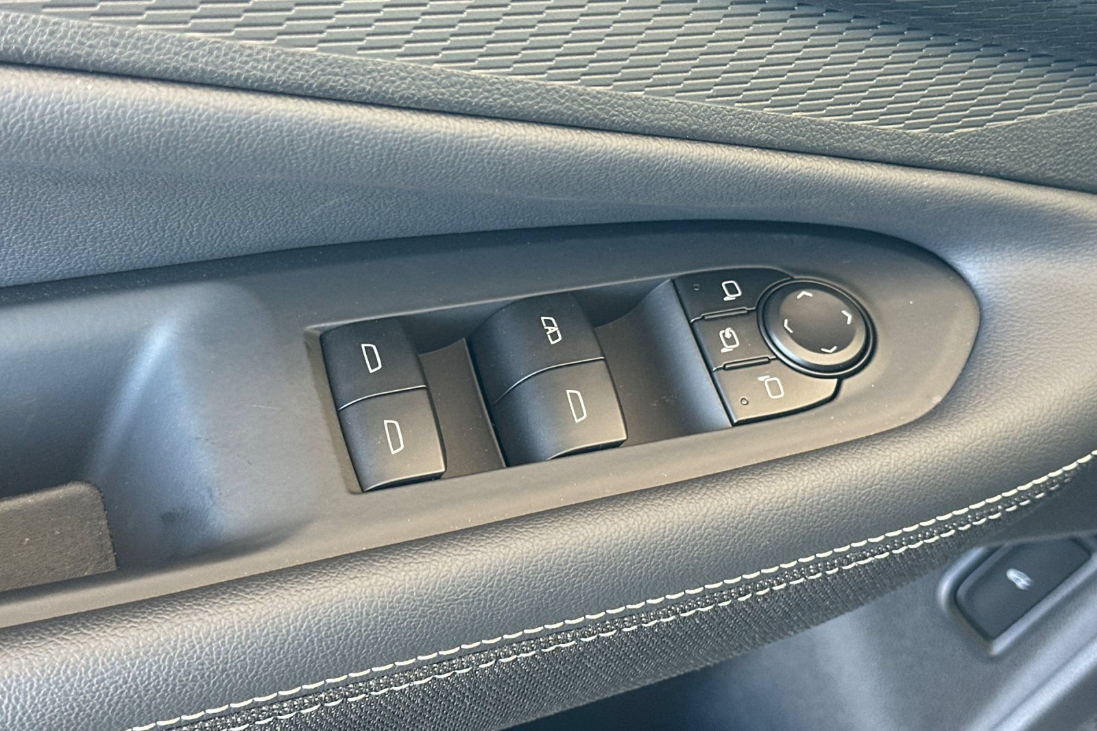 New 2026 Chevrolet Blazer EV LT FWD image 12