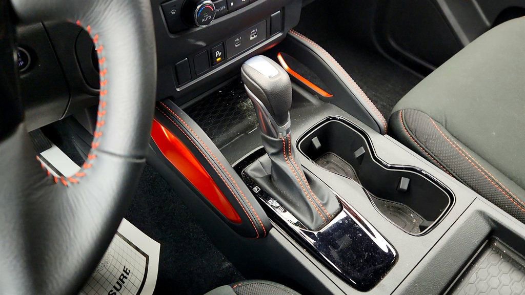 Used 2025 Nissan Frontier PRO-4X image 15