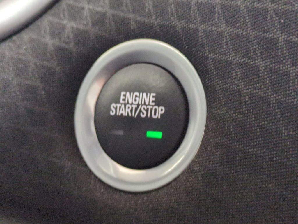 Used 2024 Chevrolet Malibu LT image 32