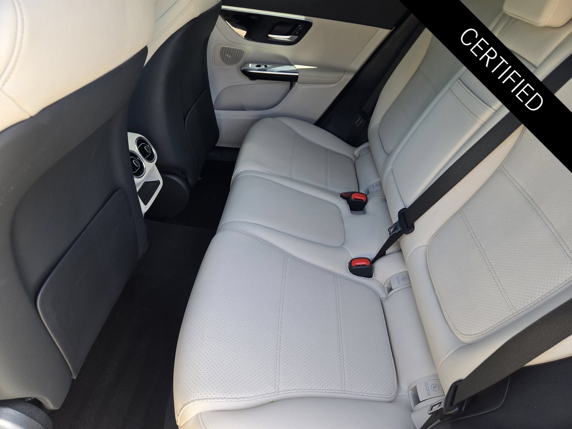 Certified 2026 Mercedes-Benz GLC 300 image 28