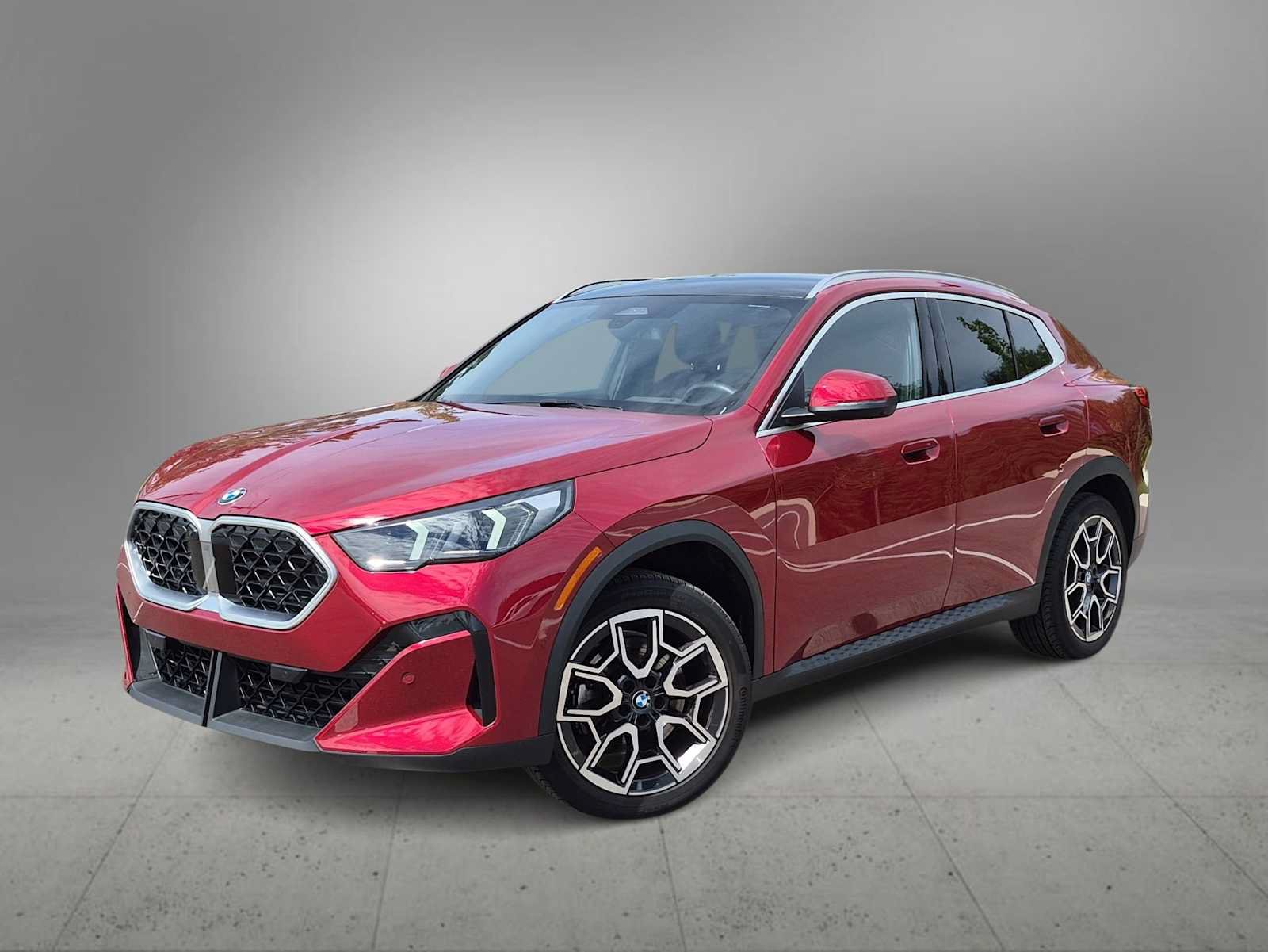 Used 2026 BMW X2 xDrive28i AWD/4WD image 1