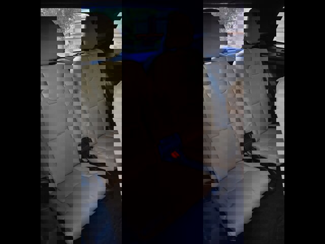 Used 2017 Volvo XC90 T8 Inscription w/ Luxury Package image 28