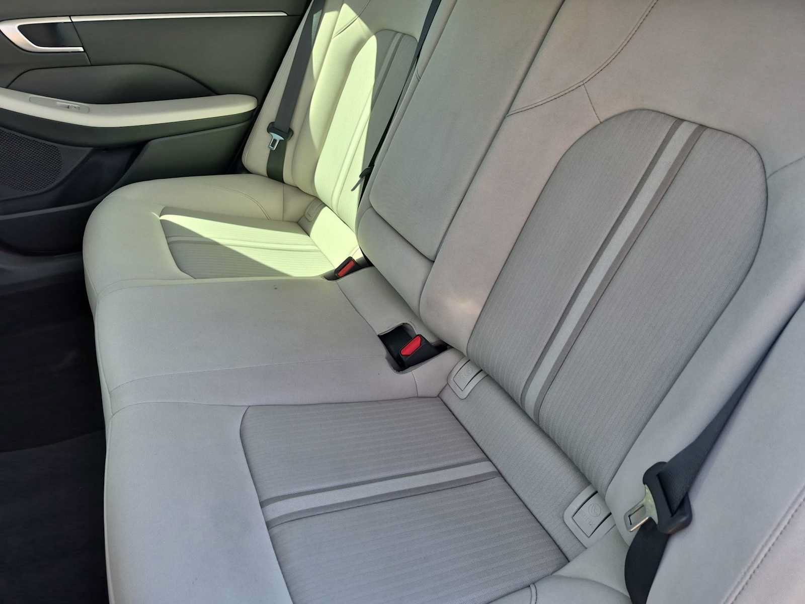 Certified 2024 Hyundai Sonata SEL w/ Convenience Package FWD image 19