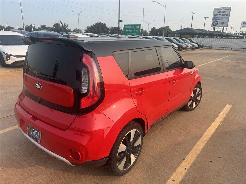 Used 2017 Kia Soul + w/ Designer's Package FWD image 7