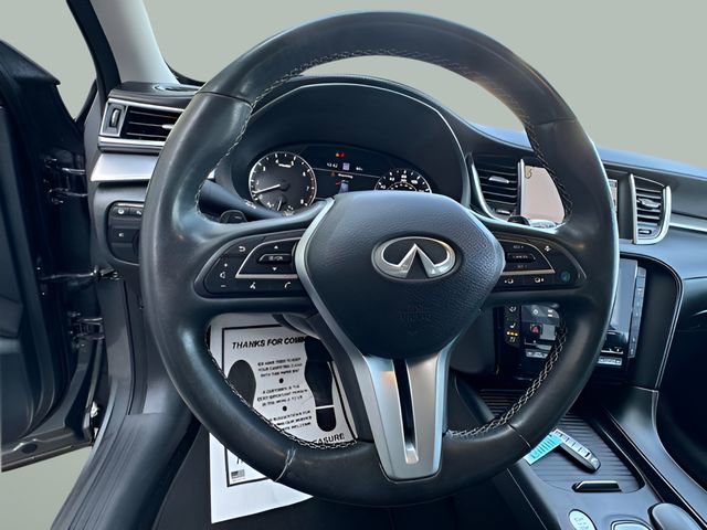 Used 2022 INFINITI QX50 Essential image 16