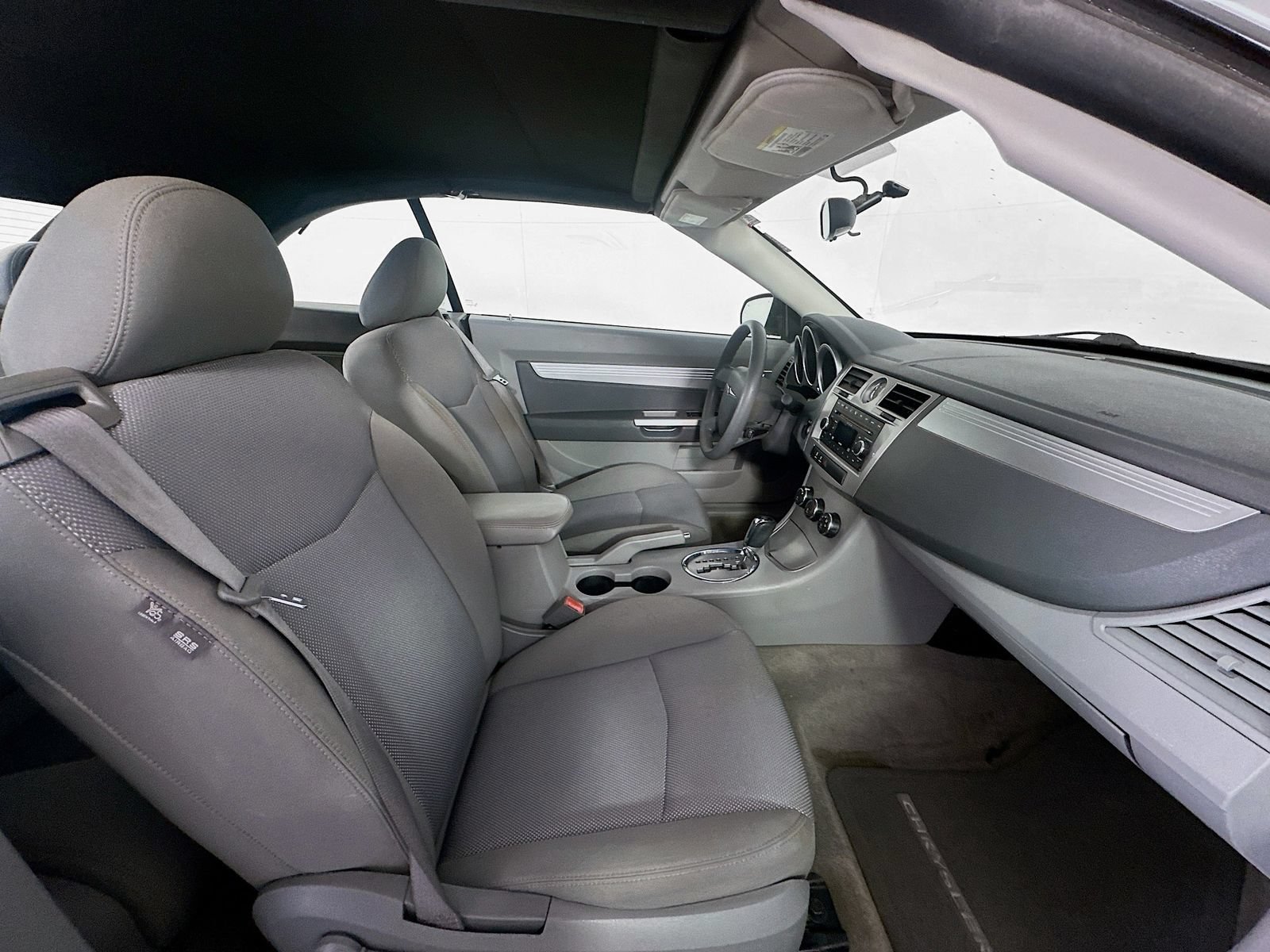 Used 2008 Chrysler Sebring Touring FWD image 25