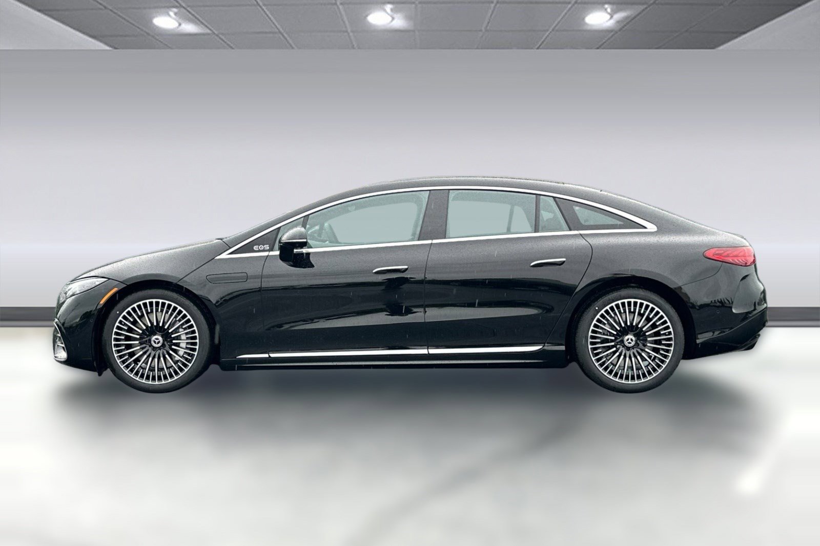 New 2026 Mercedes-Benz EQS 580 4MATIC Sedan image 2