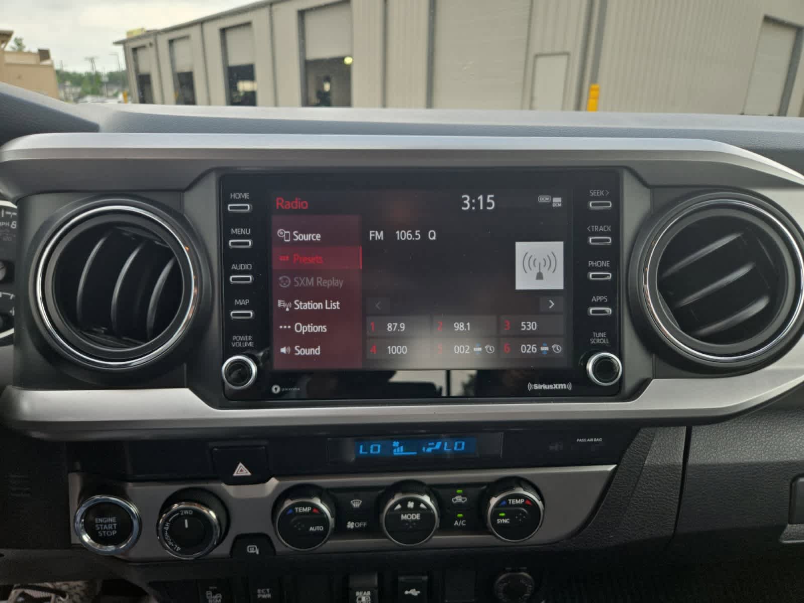 Used 2023 Toyota Tacoma SR5 w/ Technology Package AWD/4WD image 16