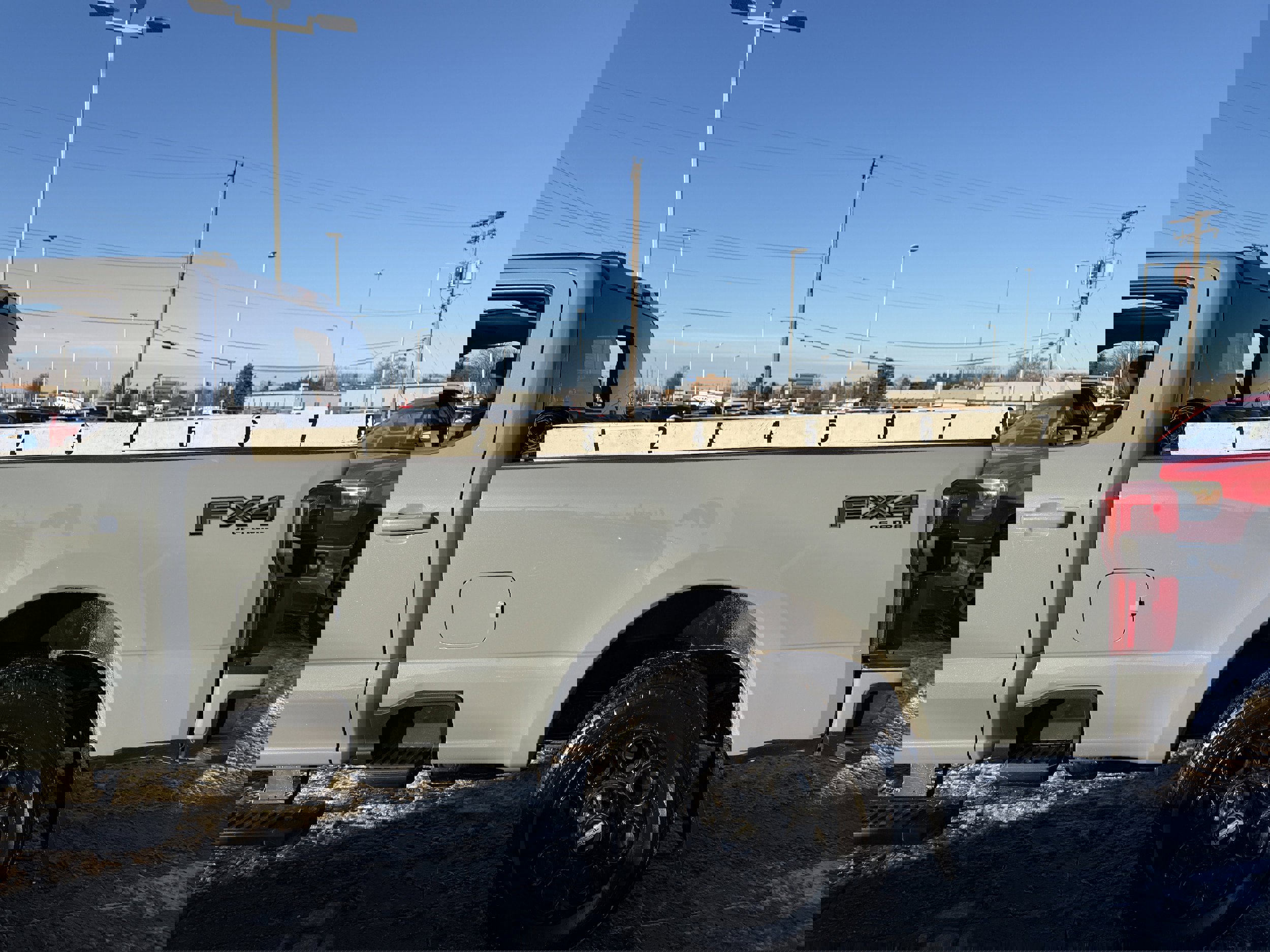 Used 2025 Ford F250 Lariat w/ Black Appearance Package image 33