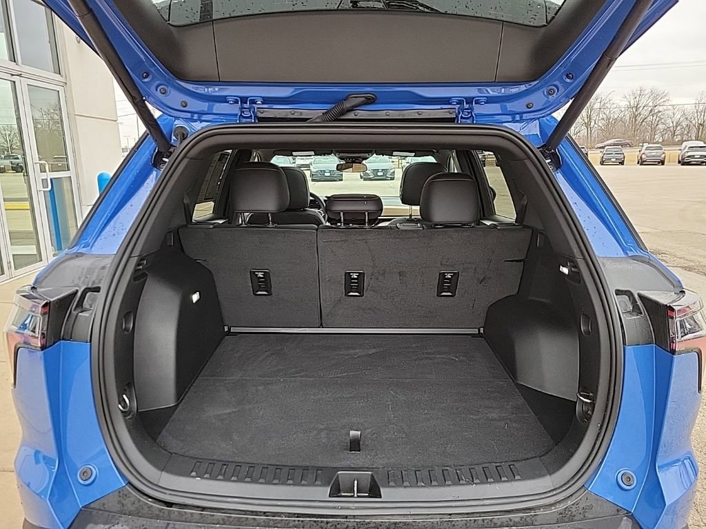 Used 2025 Chevrolet Equinox ACTIV w/ Convenience Package III image 15