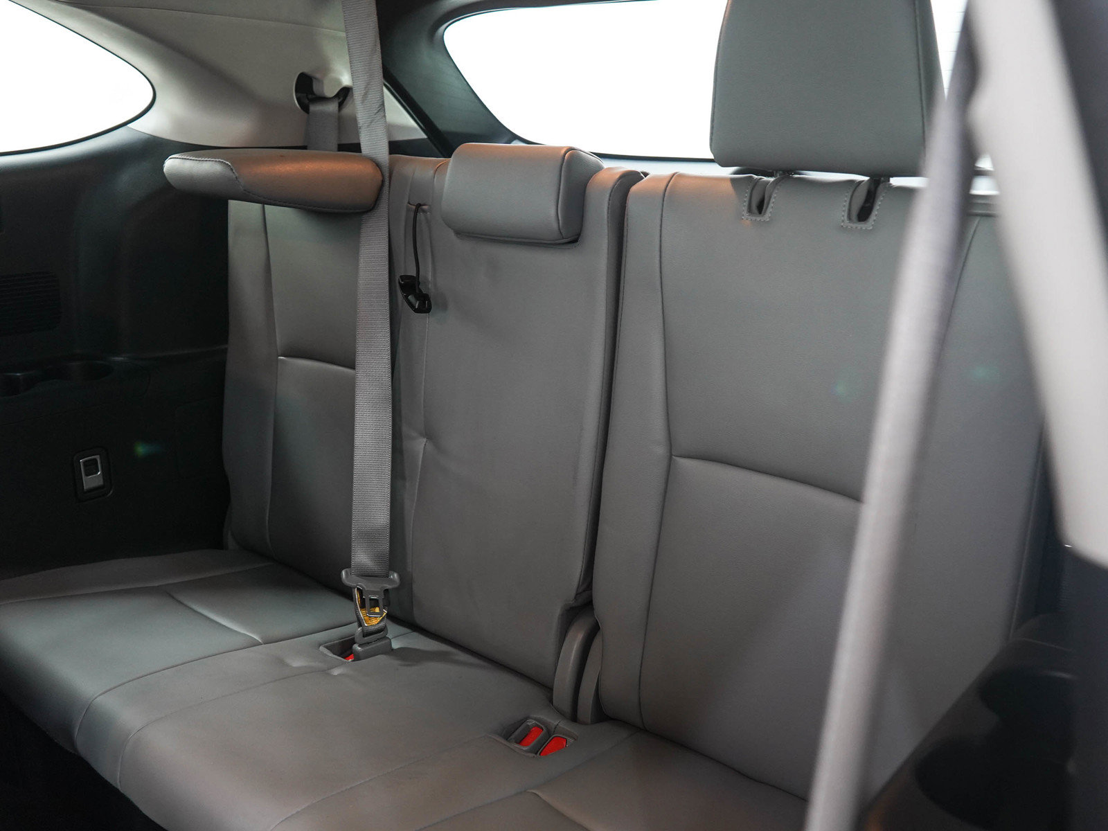 Used 2020 Toyota Highlander XLE AWD/4WD image 15