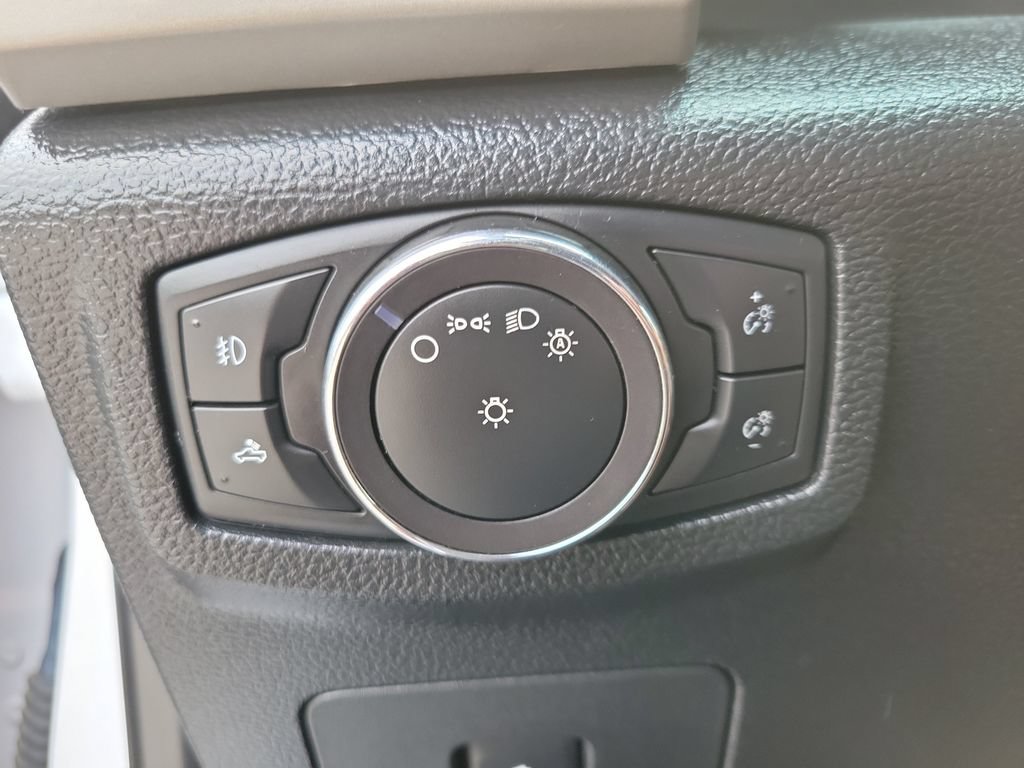 Used 2016 Ford F150 Lariat w/ Equipment Group 502A Luxury AWD/4WD image 22
