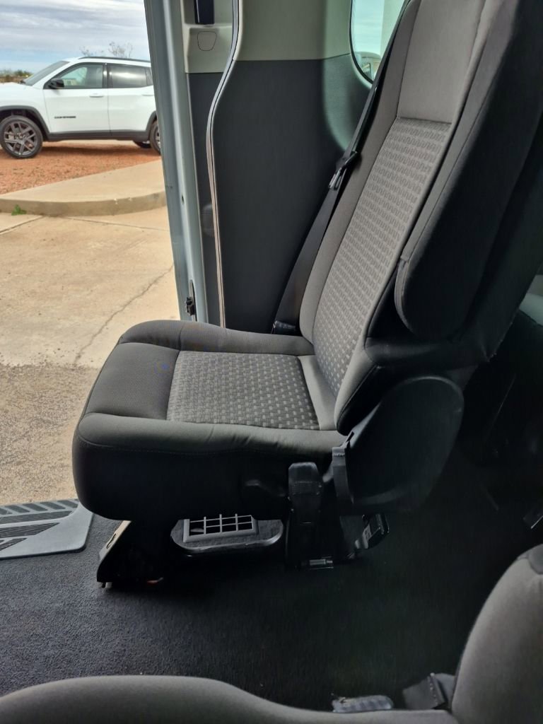 Used 2023 Ford Transit 350 XLT RWD image 25