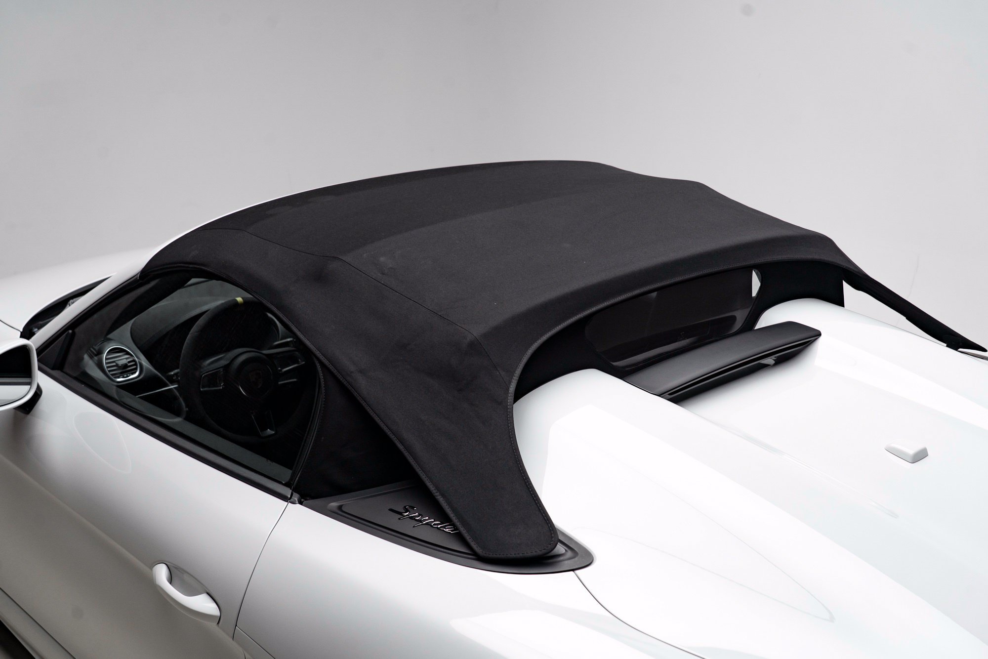 Used 2020 Porsche 718 Boxster Spyder RWD image 60
