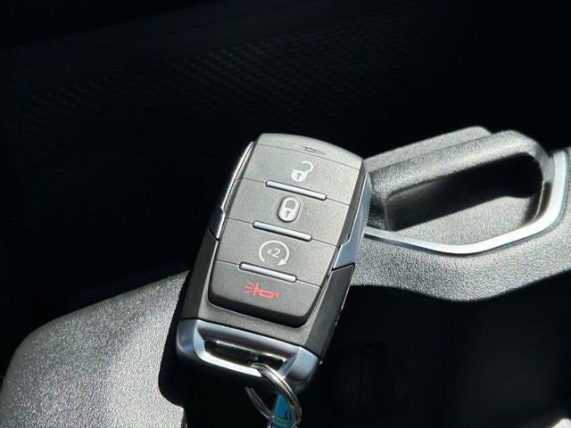 New 2026 RAM 1500 4x4 Crew Cab image 48