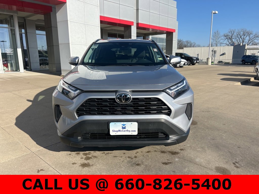 Used 2025 Toyota RAV4 XLE image 2