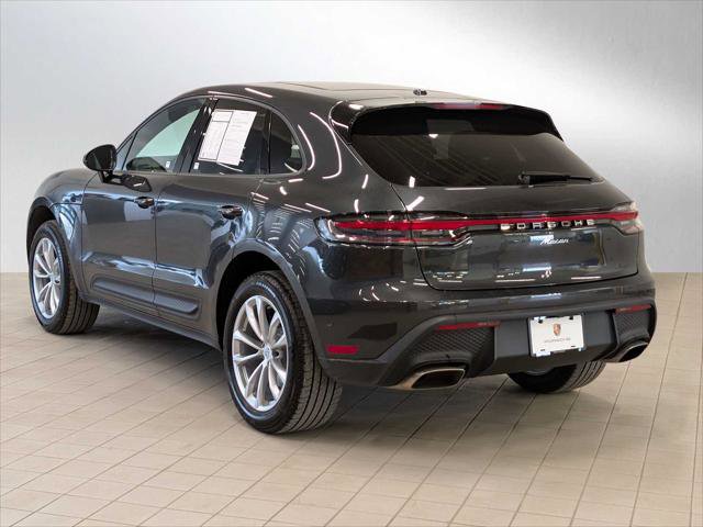 Used 2024 Porsche Macan AWD/4WD image 3