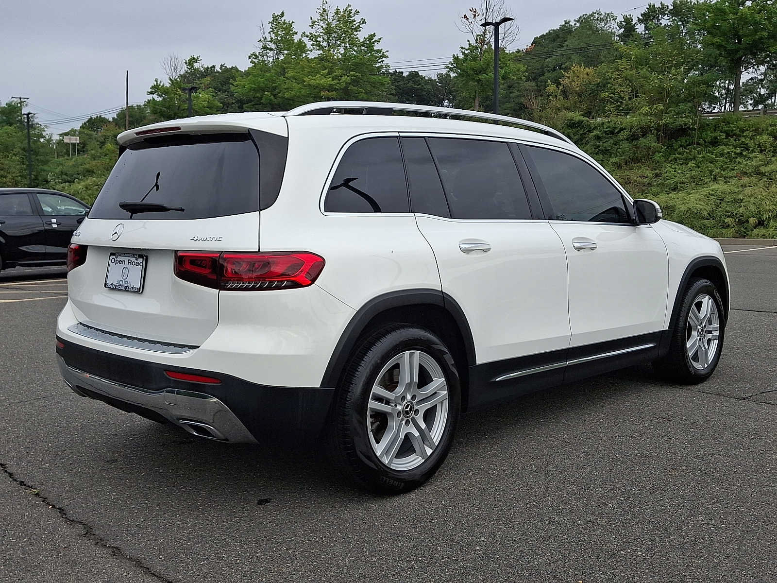 Used 2023 Mercedes-Benz GLB 250 4MATIC image 6