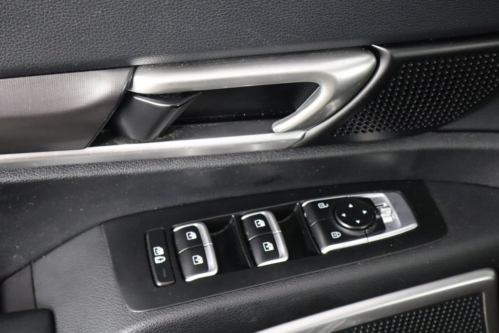 Used 2024 Kia Telluride LX FWD image 22