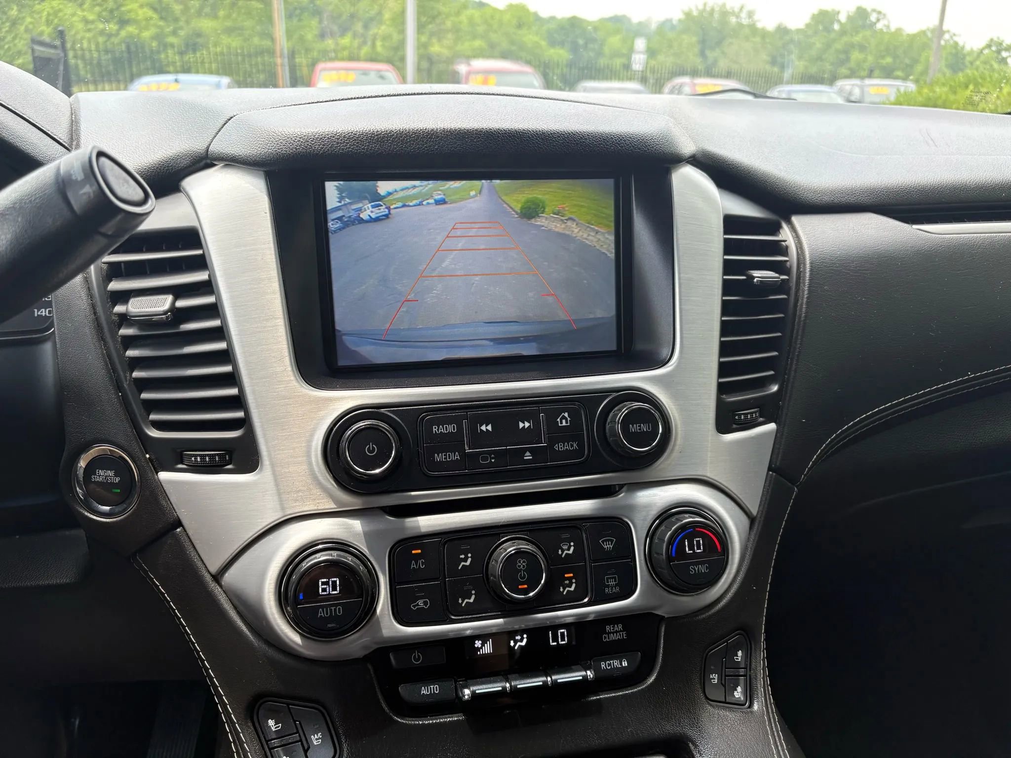 Used 2016 GMC Yukon SLT image 15