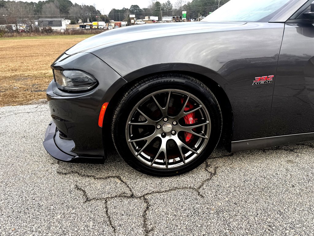Used 2016 Dodge Charger SRT w/ Harman/Kardon Audio Group image 13