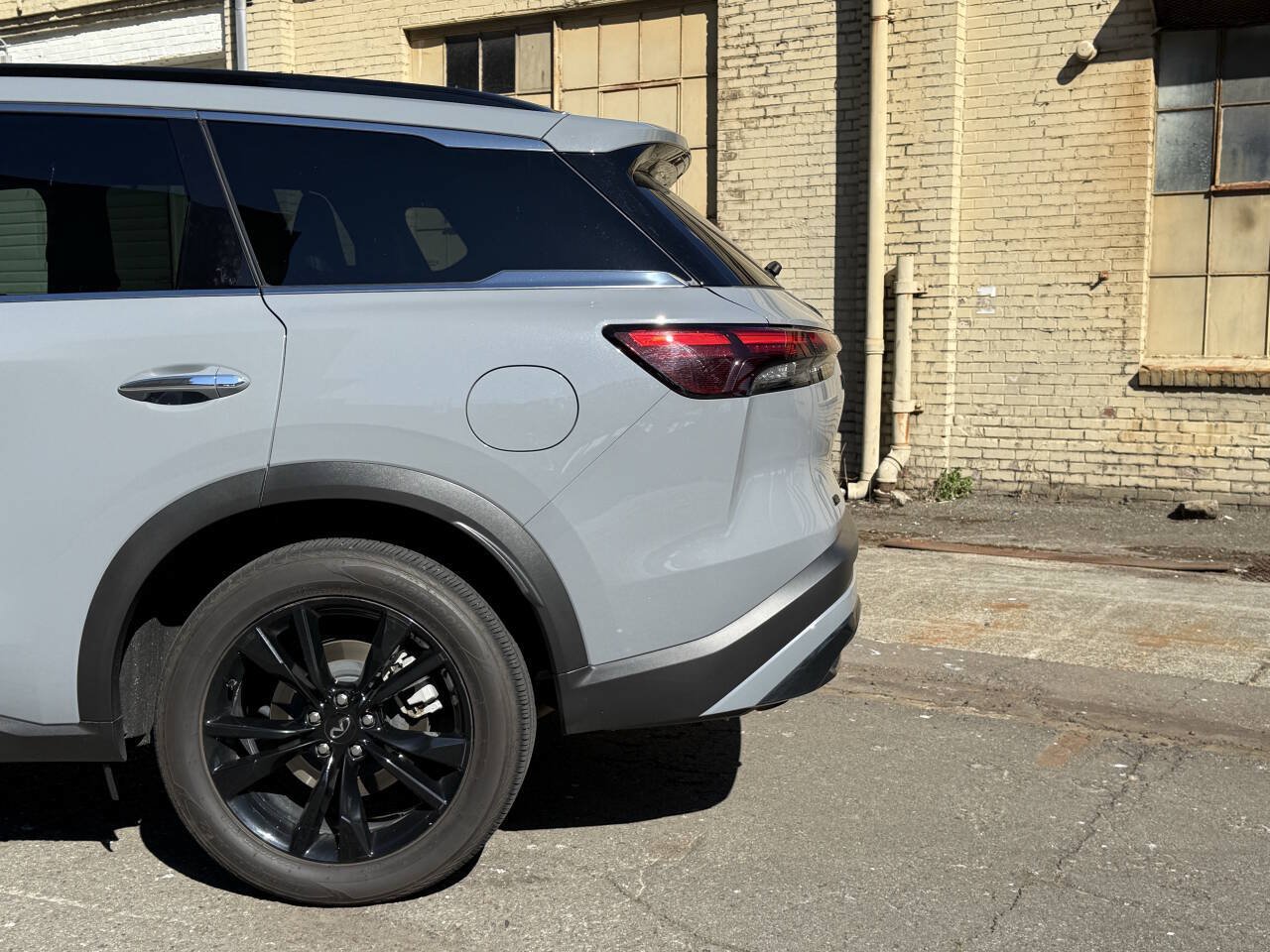 Used 2025 INFINITI QX60 Luxe w/ Black Edition AWD/4WD image 17