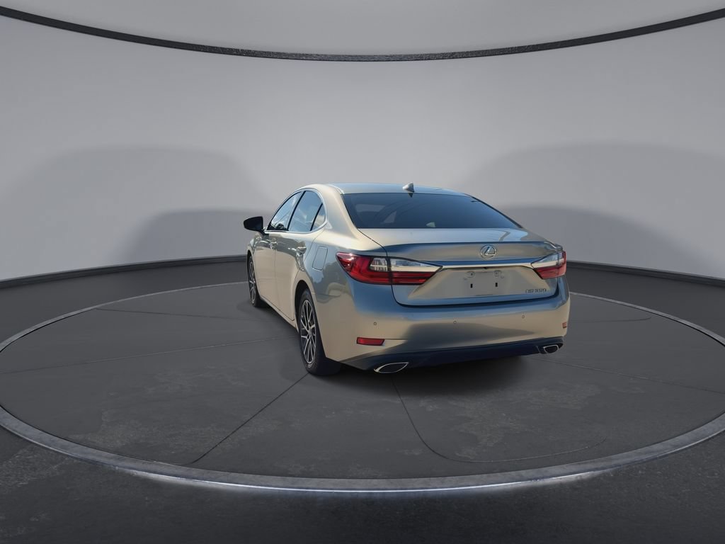 Used 2017 Lexus ES 350 w/ Luxury Package FWD image 7