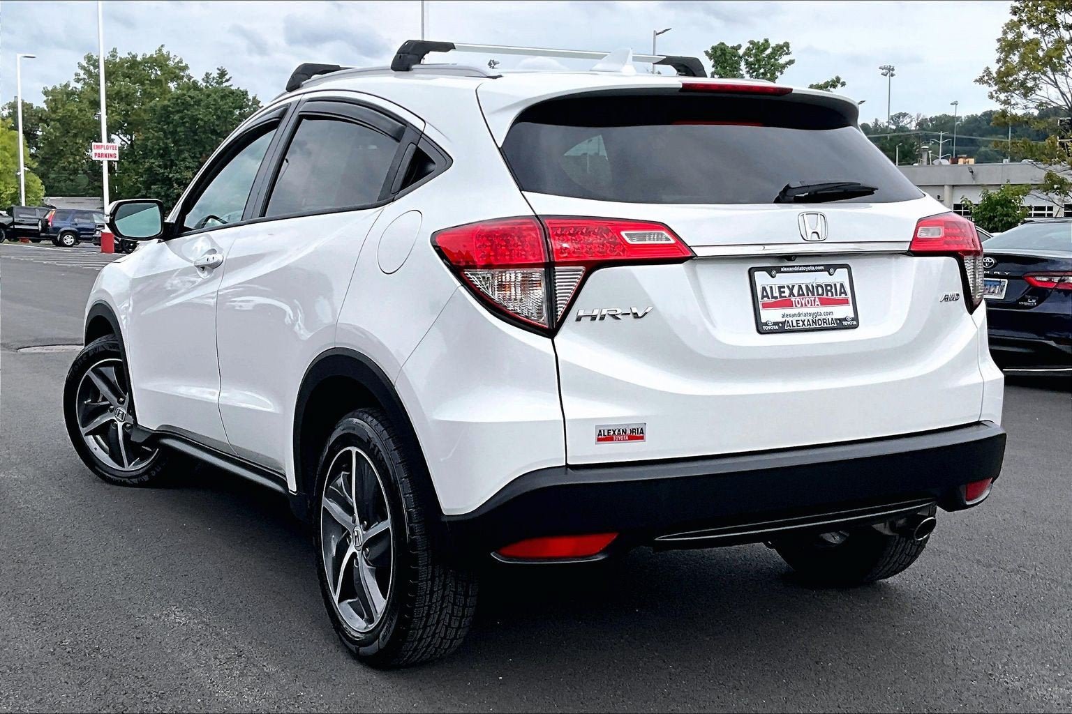 Used 2021 Honda HR-V EX image 10