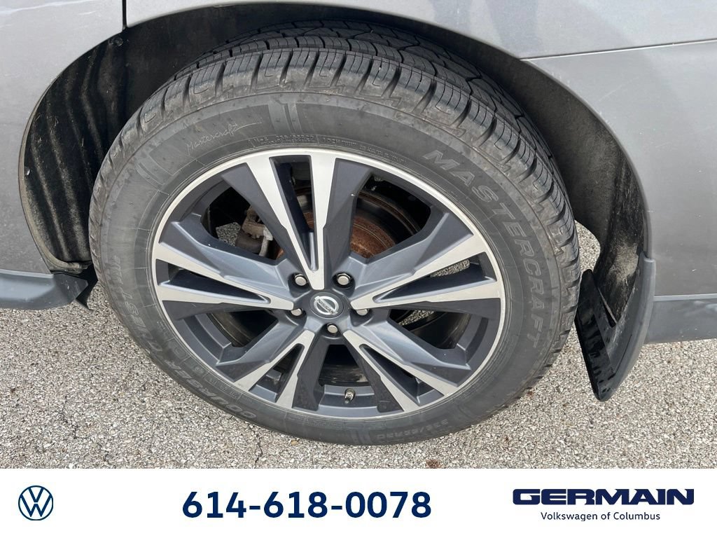 Used 2018 Nissan Pathfinder Platinum w/ Cargo Package AWD/4WD image 18