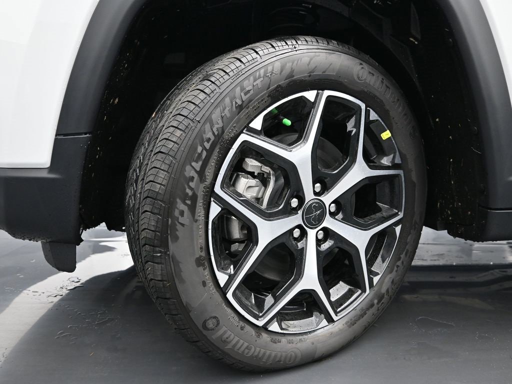 Certified 2025 Jeep Compass Limited image 20