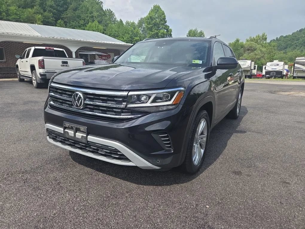 Used 2020 Volkswagen Atlas Cross Sport SEL AWD/4WD image 2
